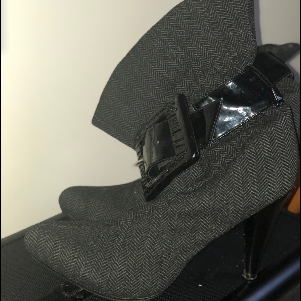 Jessica Simpson ankle boots